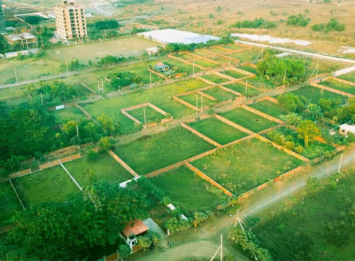lands and plots for sale